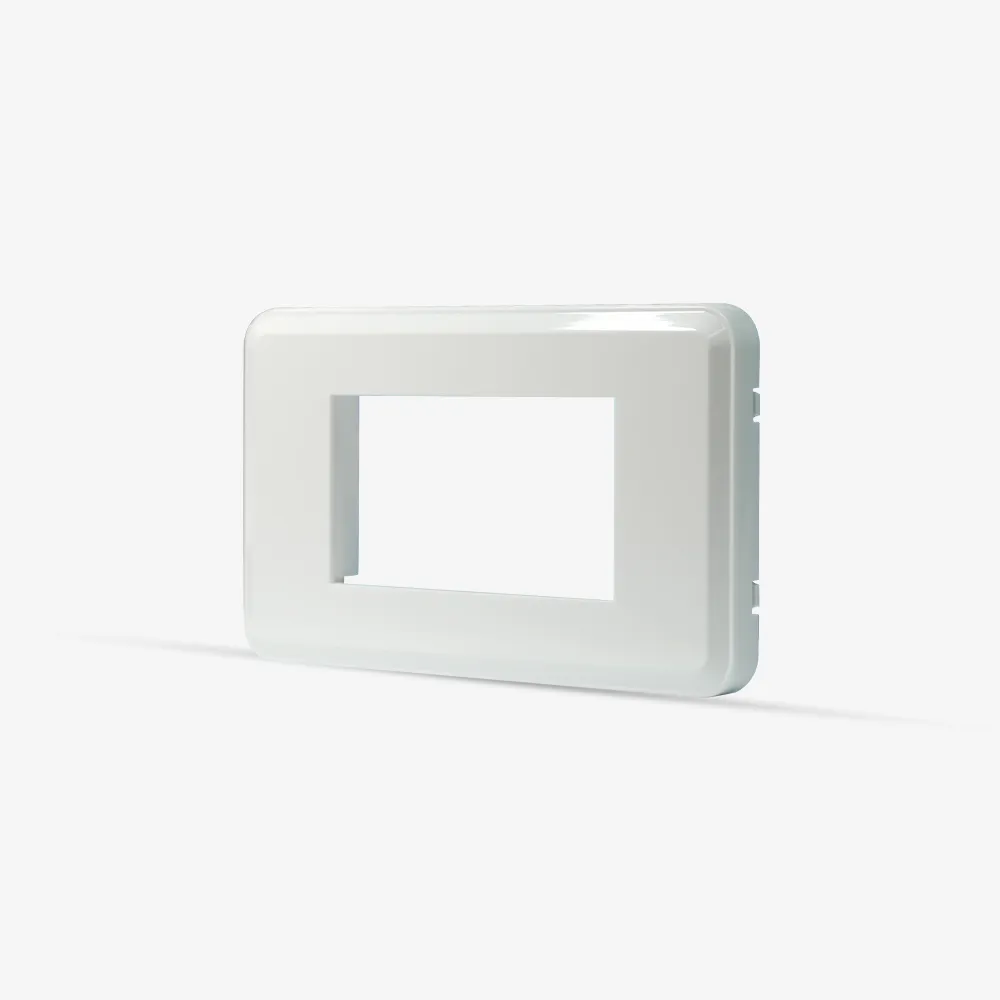 Mặt công tắc ổ cắm âm tường 3 hạt MOC02 70x120x9/3H thumb 1