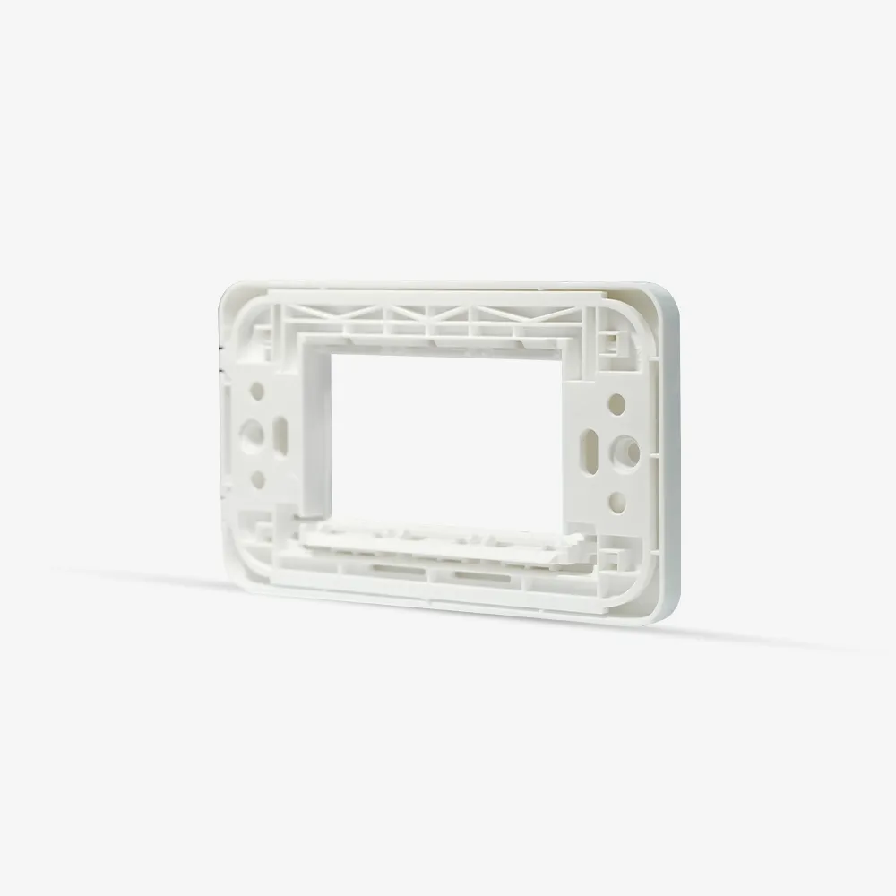Mặt công tắc ổ cắm âm tường 3 hạt MOC02 70x120x9/3H thumb 4